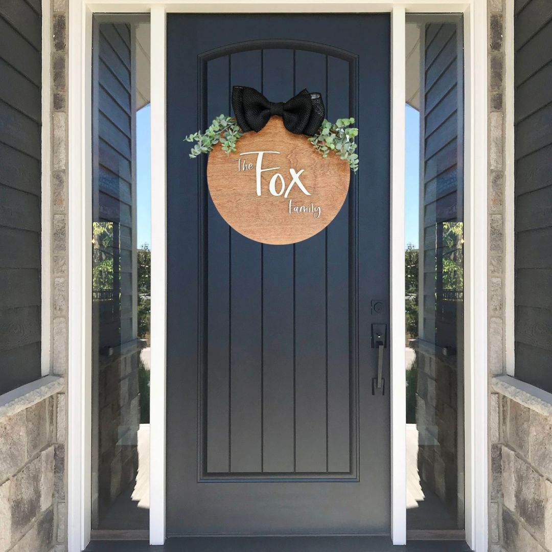 Personalized Family Name Round Sign | Door Hanger - ILYB Designs