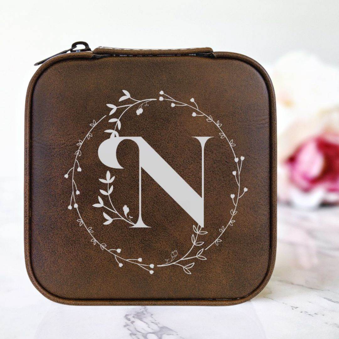 Monogrammed Initial in Floral Circle | Travel Jewelry Box - ILYB Designs