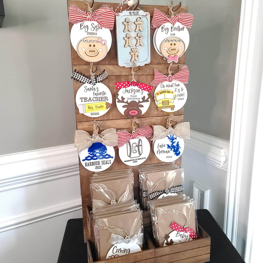 Christmas Ornament Display Stand | Laser Cut SVG File - ILYB Designs