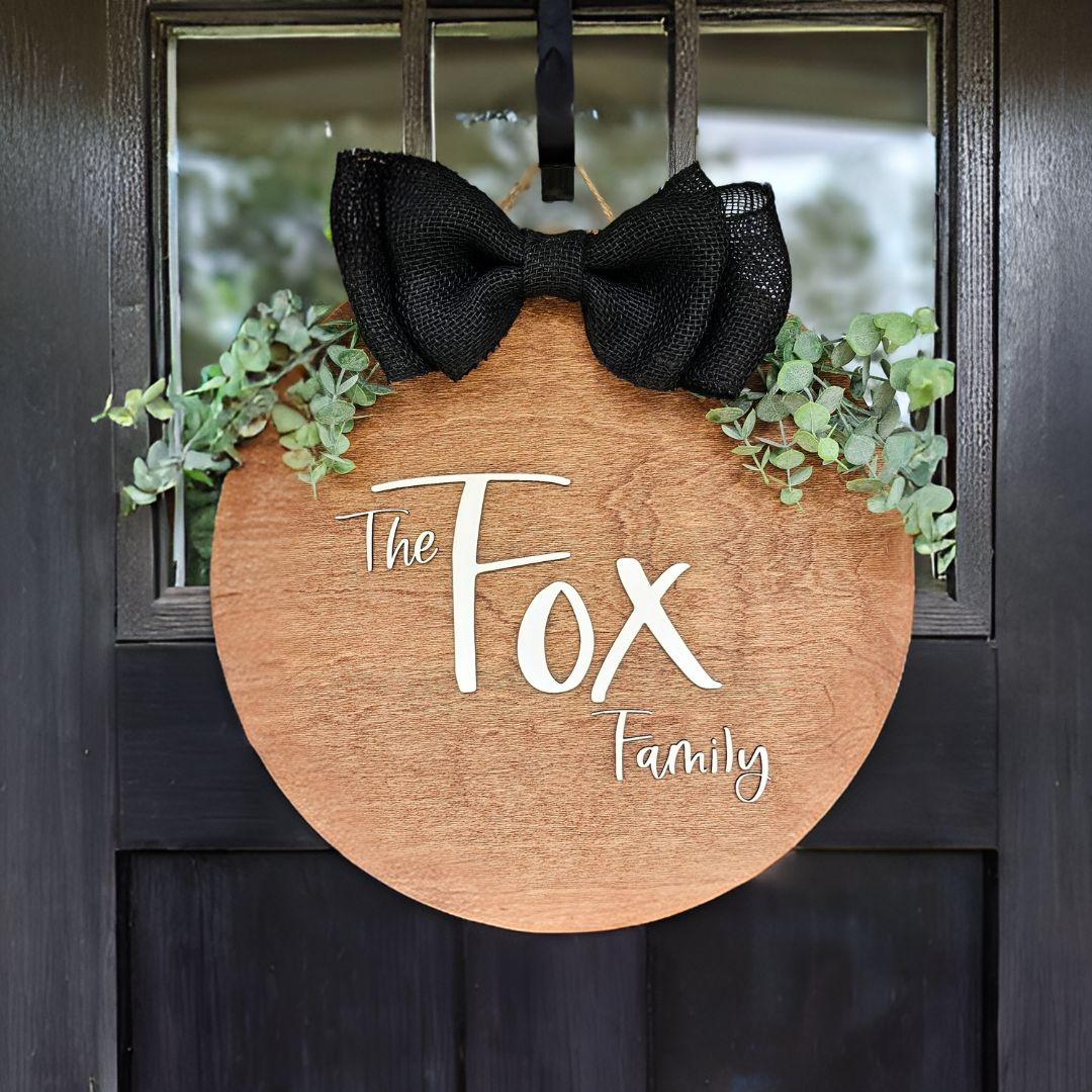 Personalized Family Name Round Sign | Door Hanger