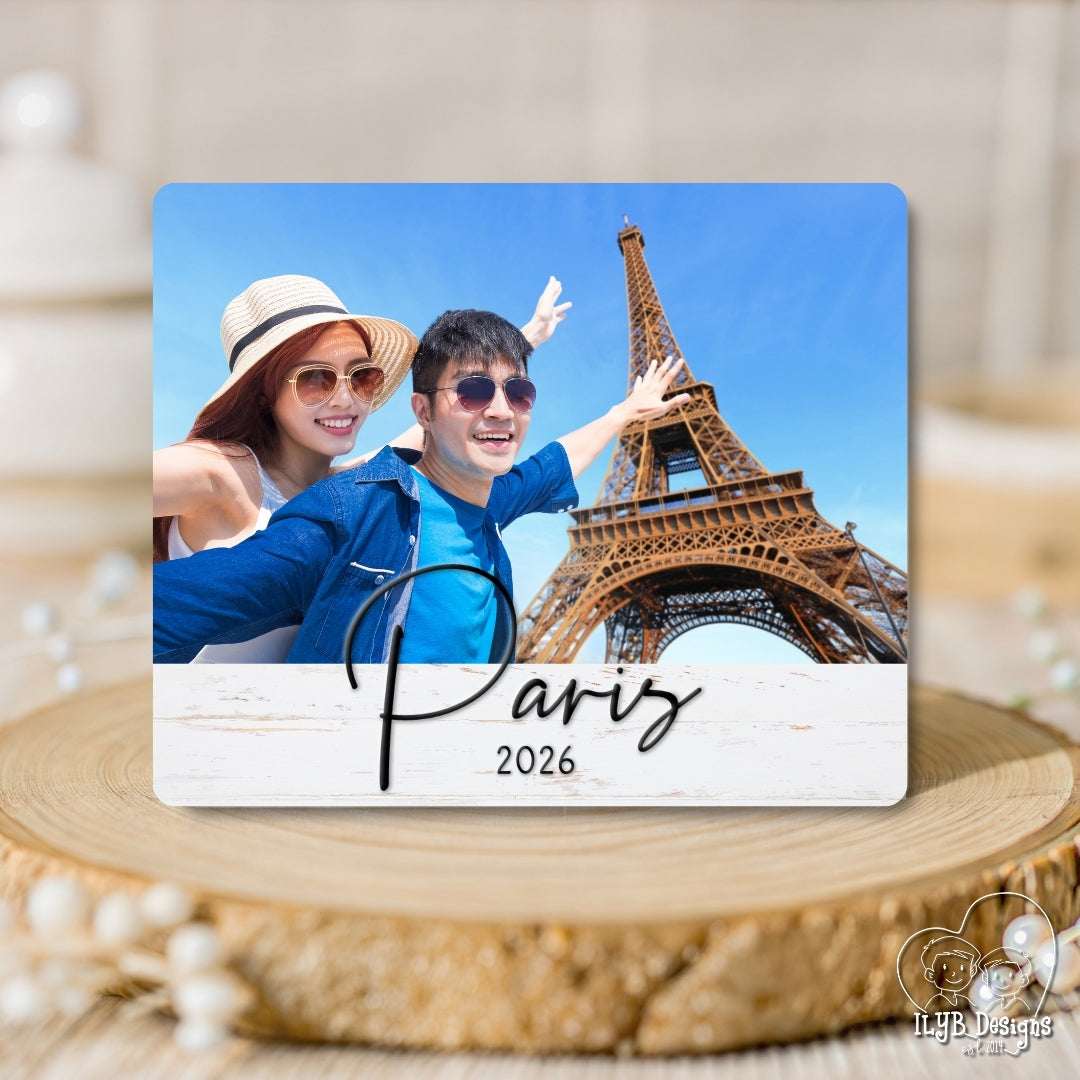 Personalized photo plaque with a couple in front of the Eiffel Tower and 'Paris 2026' text.