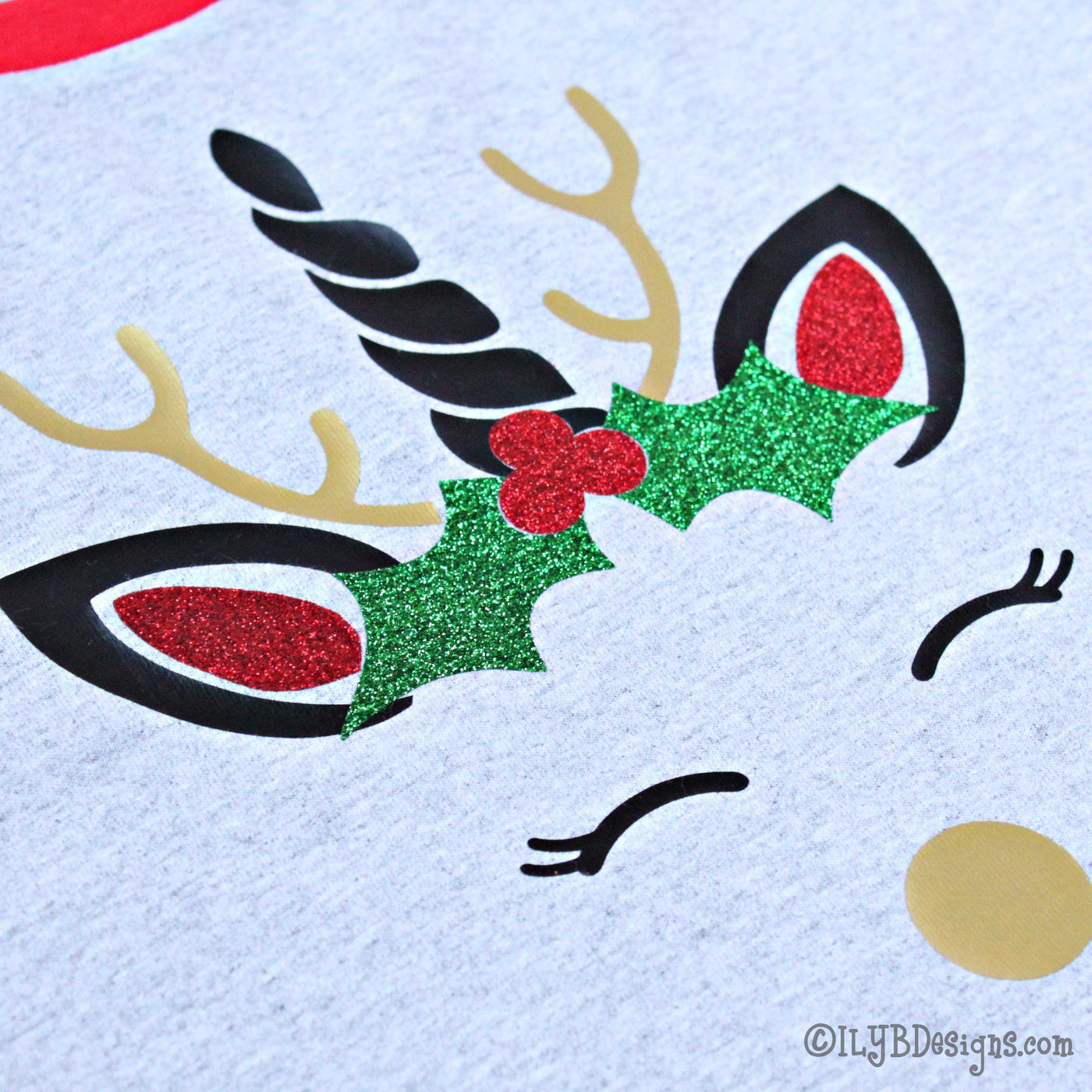 CHRISTMAS UNICORN Children's Raglan T-Shirt - CHRISTMAS UNICORN Kids Raglan Tee - ILYB Designs